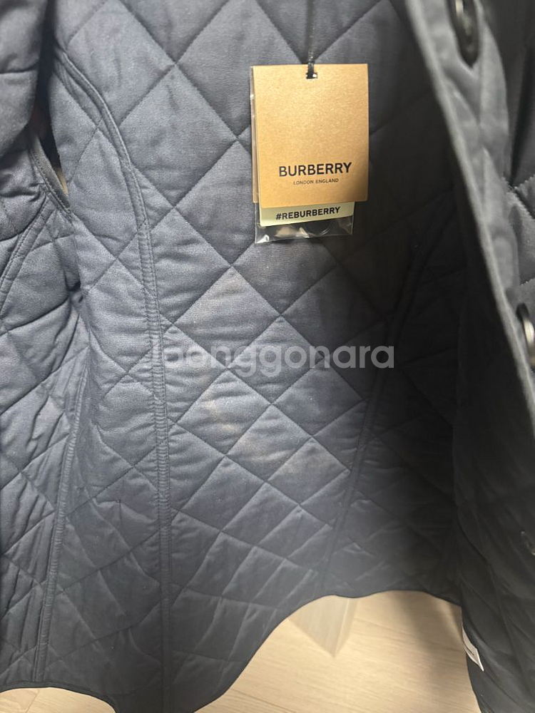 버버리 여성 뉴 프랭크비 퀄팅 자켓 (S사이즈/택 달린 새제품)--5