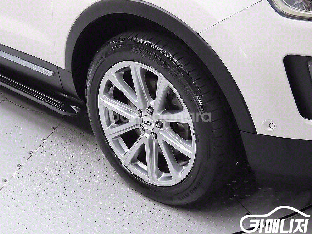 [포드]익스플로러 2.3 에코부스트 리미티드 4WD #앱특가--4