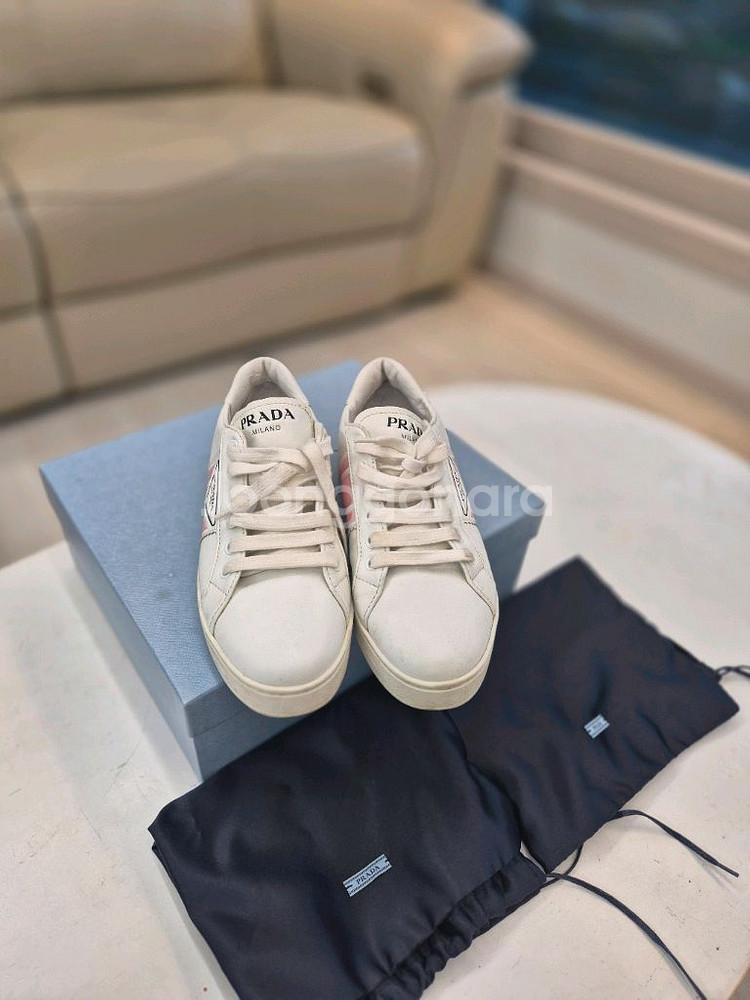 프라다 비텔로 여성 스니커즈 37--1