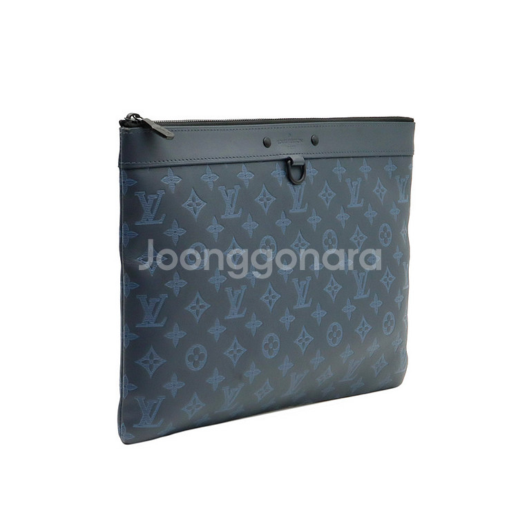 루이비통 네이비 블루 모노그램 섀도우 포쉐트 디스커버리 클러치 (내장칩) / M80425--2