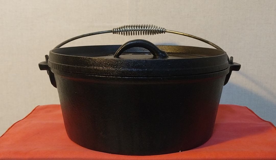 (중고)KAZMI 캠핑 무쇠냄비 팝니다.(24cm)--1