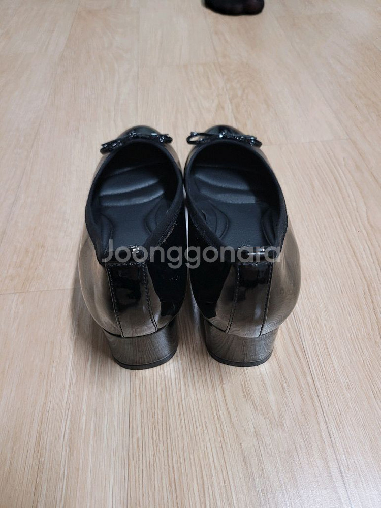 여성)에나멜 플랫 슈즈(새상품250m)--2