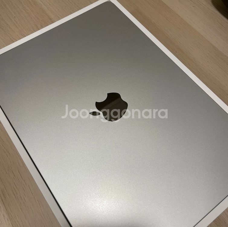 맥북 에어 m2 기본형 실버 (13인치)--0