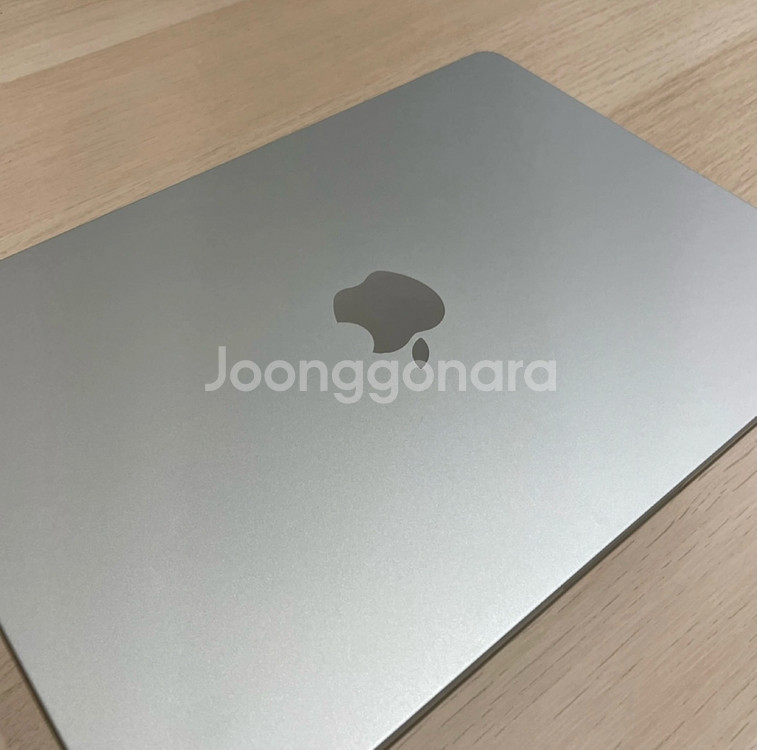 맥북 에어 m2 기본형 실버 (13인치)--3