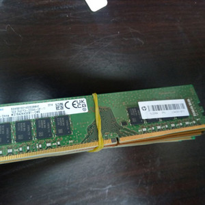 삼성 DDR4 16GB 램 팝니다