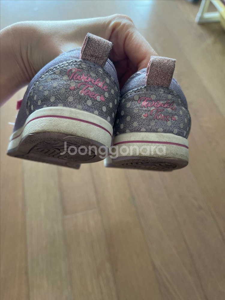 스케쳐스 트윙클토 180--2