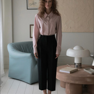 노미나떼 Classic Tapered Pants