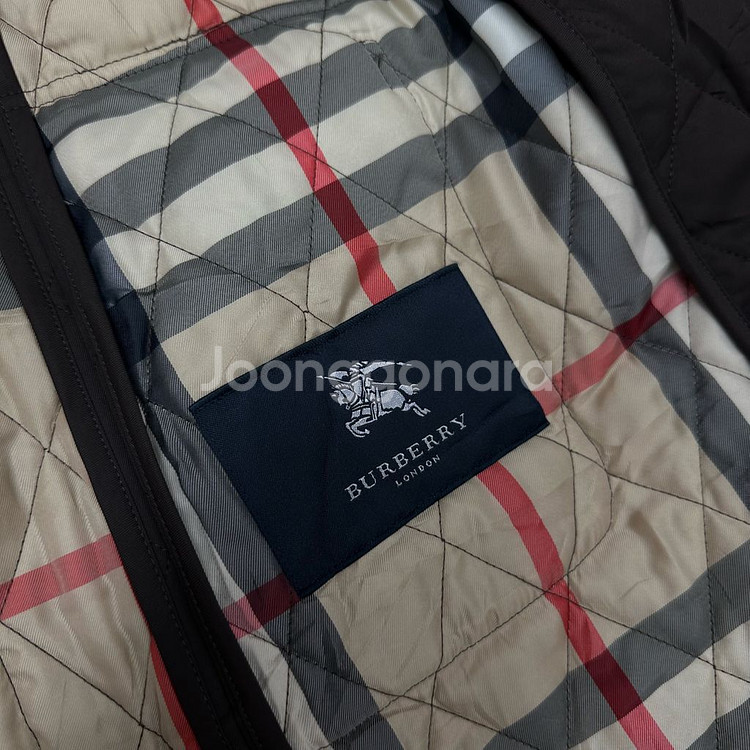 버버리 체크 후드 퀼팅 코트--8