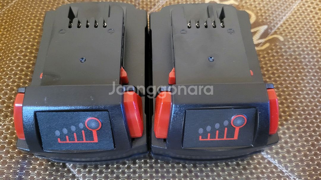 밀워키호환 배터리 2개 팝니다.--1