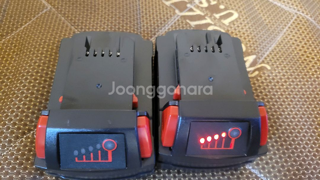밀워키호환 배터리 2개 팝니다.--3