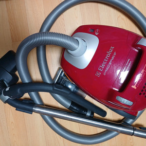 일렉트로룩스 에르고스페이스 청소기