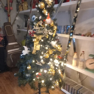크리스마스 트리1미터50센치 장신구/전구 풀세트 택포3만원에 판