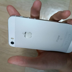 아이폰 SE 1세대 이미지