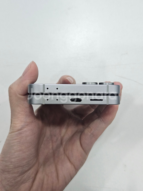 갤럭시Z플립6 실버 256GB--3