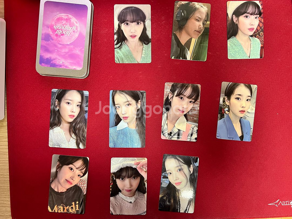 아이유 스트로베리문 굿즈 판매합니다--3