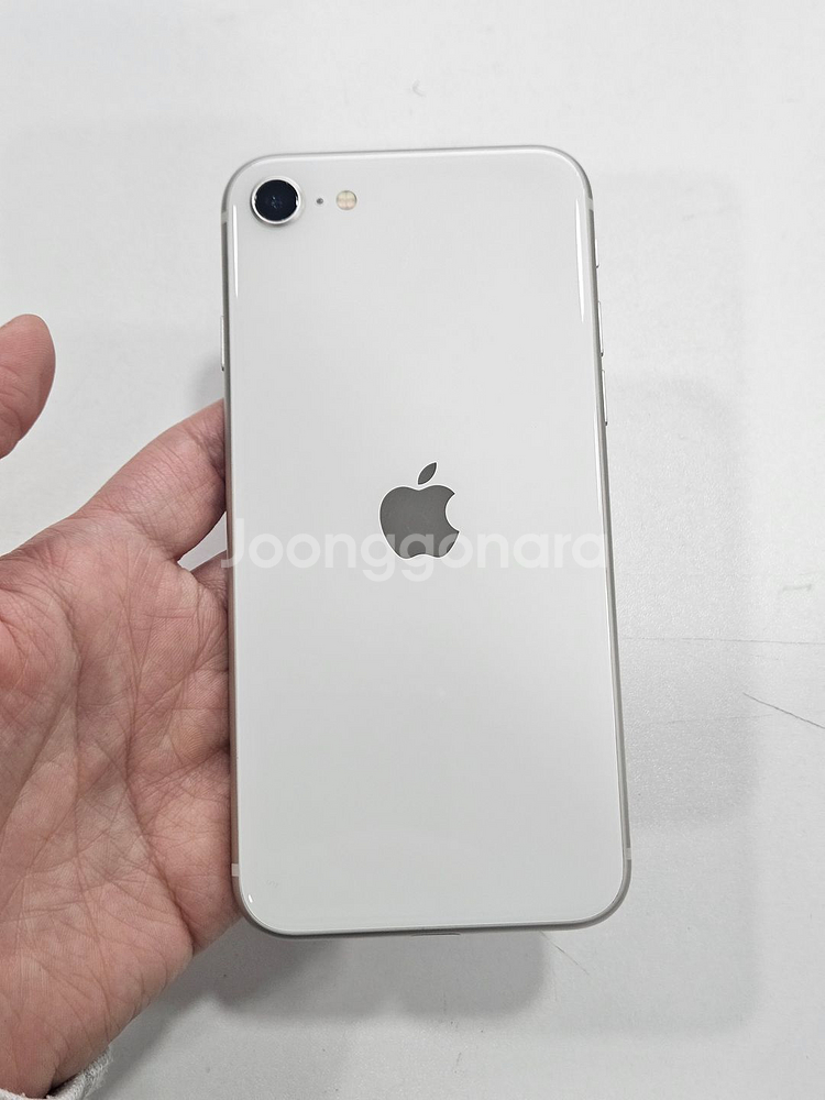 아이폰SE3 64GB 화이트 판매합니다!--0