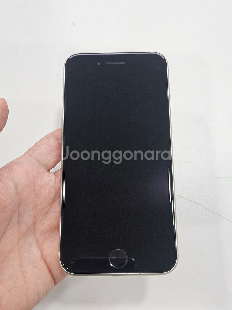 아이폰SE3 64GB 화이트 판매합니다!--5
