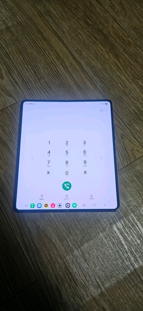 A급)) 갤럭시 Z플립4 256GB 팝니다--0