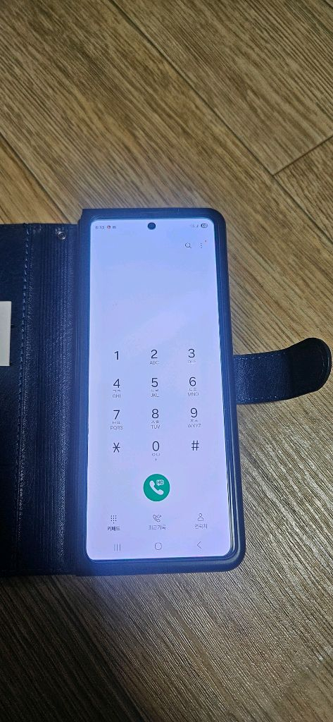 A급)) 갤럭시 Z플립4 256GB 팝니다--3