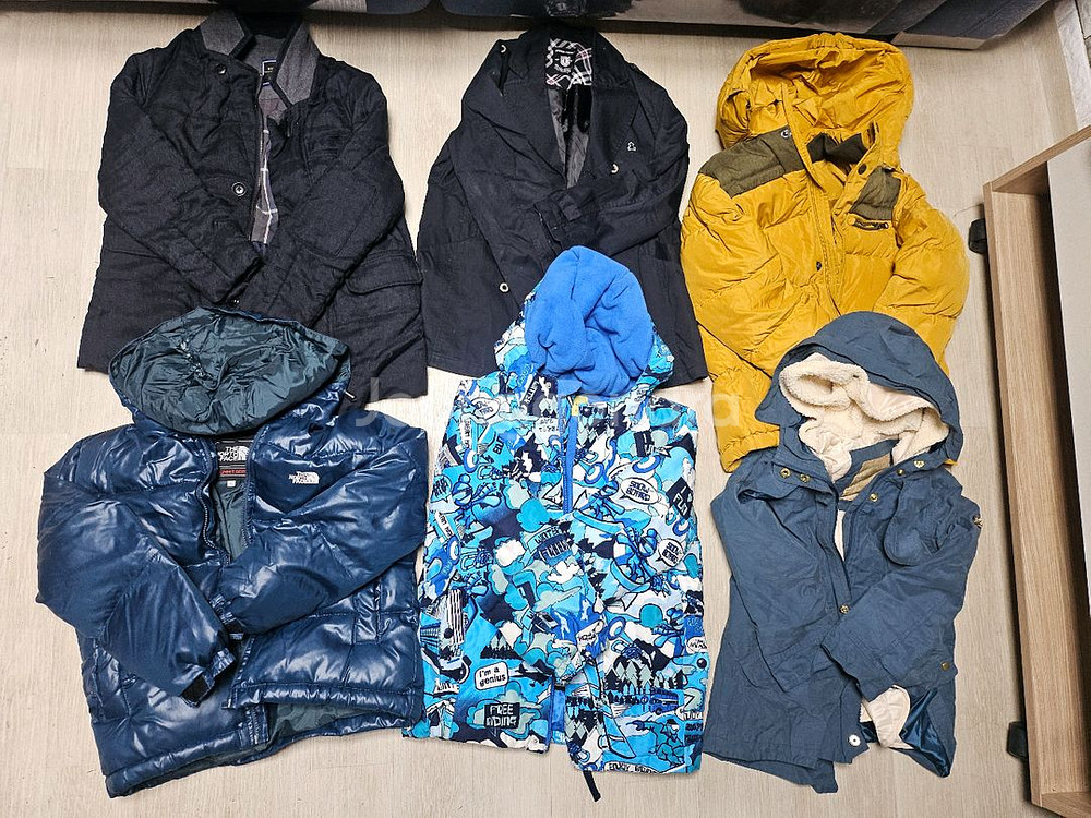 남아동 옷 남자 아이 의류 겨울 외투 일괄 (노스페이스 외) 130사이즈--0