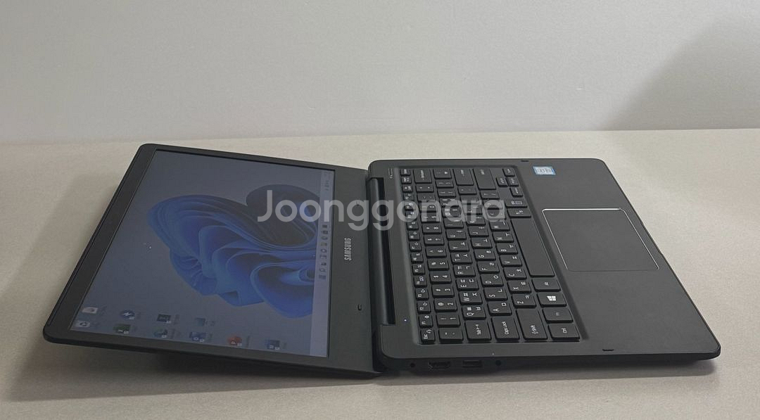 [ 배터리 좋음 ] 삼성 노트북 NT500R3W i5-7200U--2