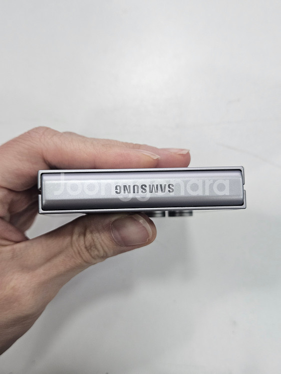 갤럭시Z플립6 실버 256GB--4