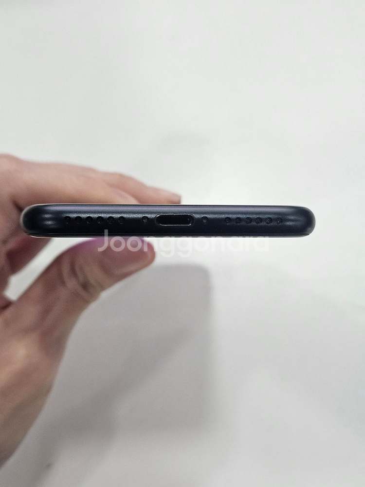 아이폰SE3 64GB 블랙--4