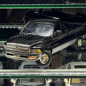 1:18 다이캐스트 아메리칸머슬 닷지램픽업