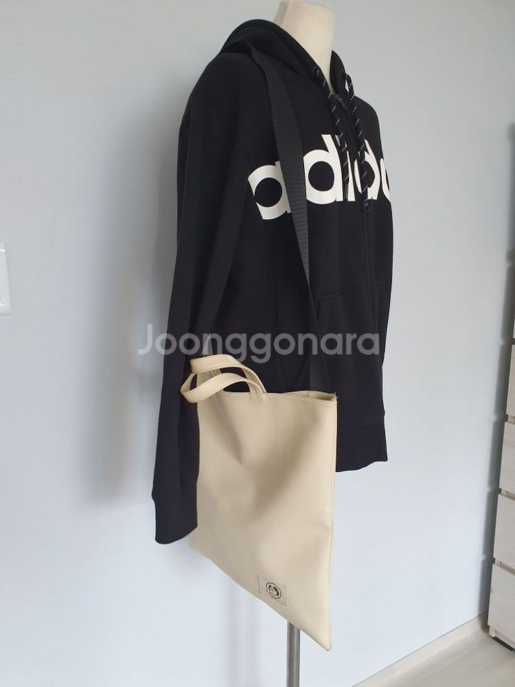 (상태양호)크로스 도트 숄더 가방--1