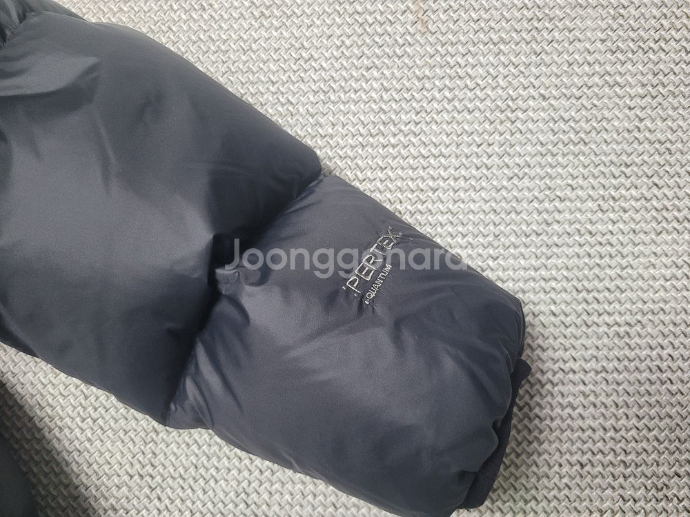 디스이즈네버댓 숏패딩 다운자켓 M 100--4