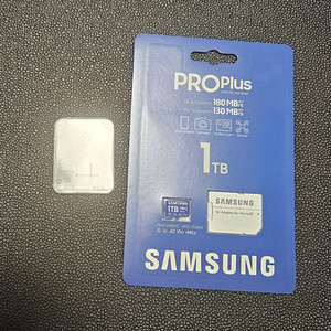 미개봉 삼성 PRO Plus 마이크로 SD 1TB 팝니다