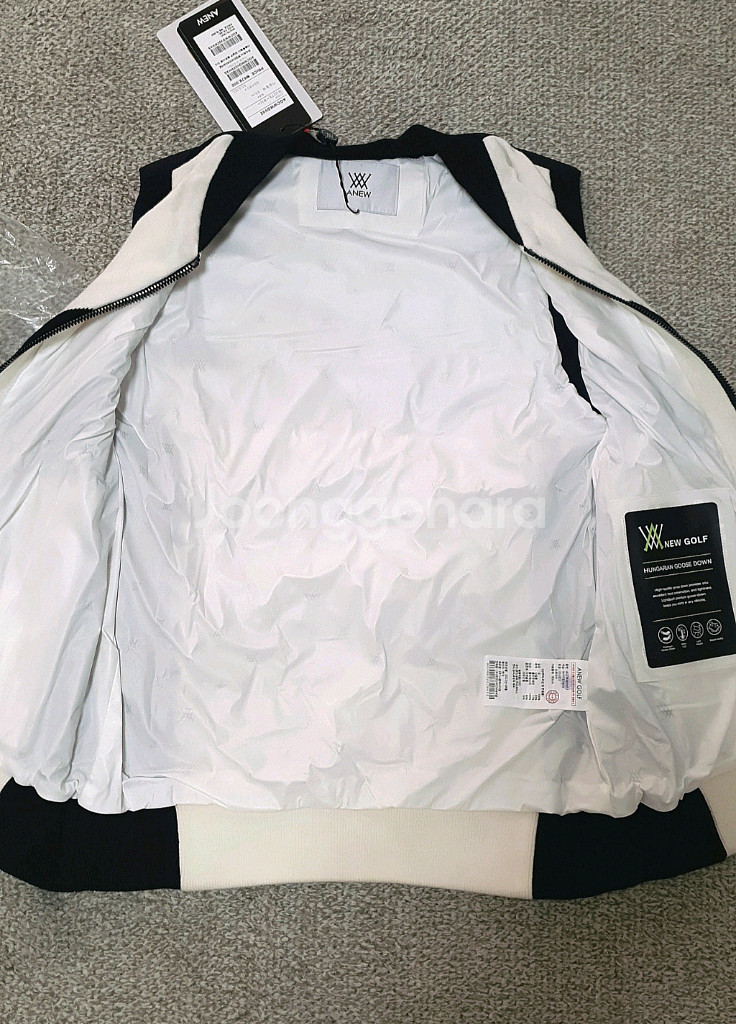 어뉴 새재품 여성용 구스다운 베스트 판매해요--3