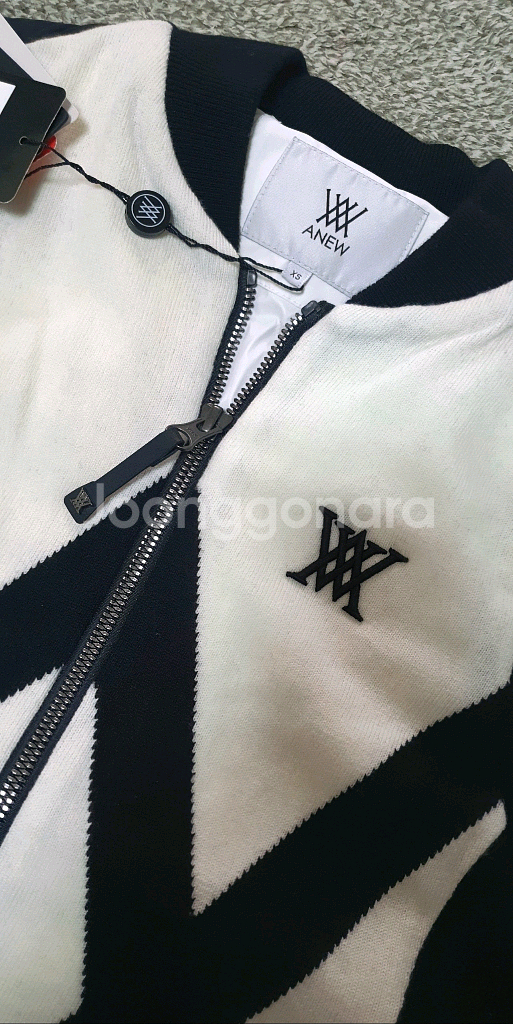 어뉴 새재품 여성용 구스다운 베스트 판매해요--5