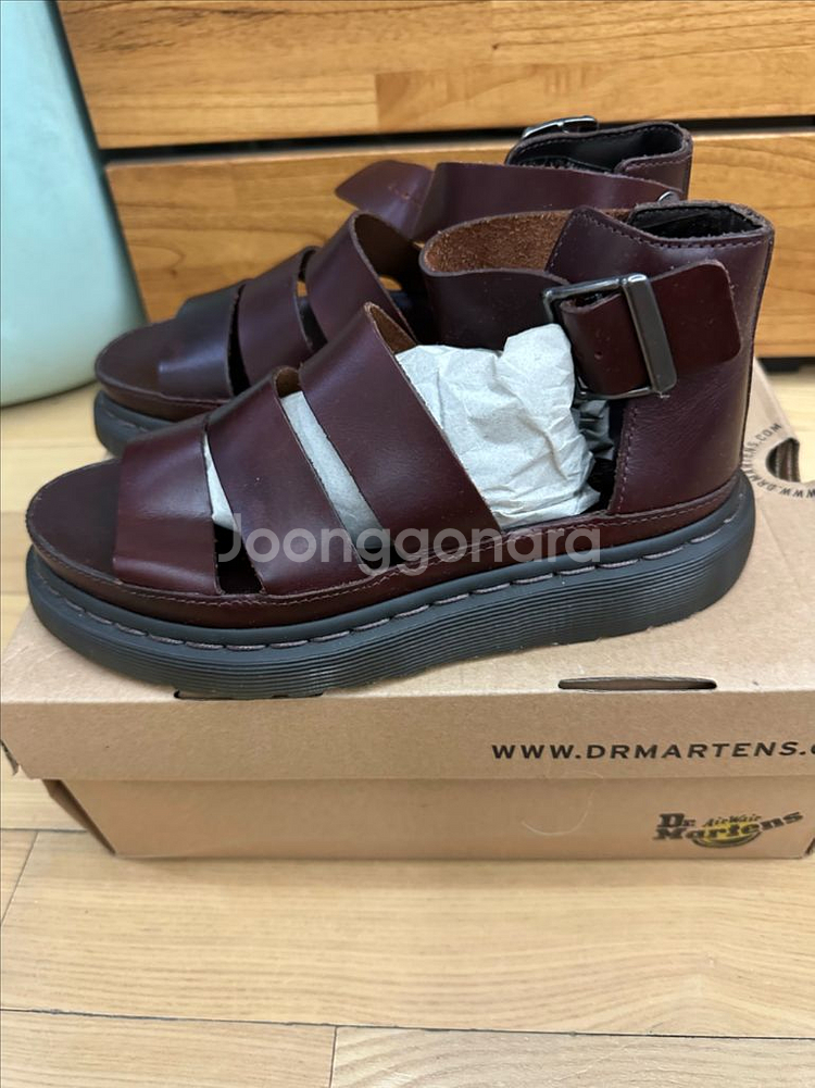 닥터마틴 클라리사 통가죽샌들 새제품37--2