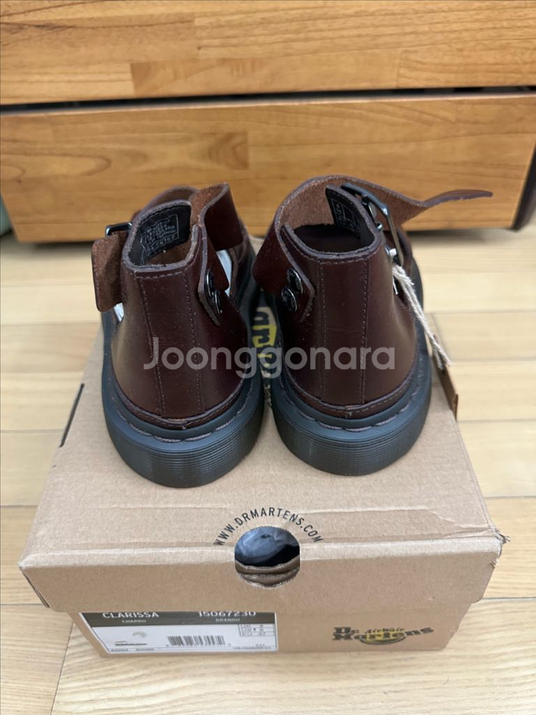 닥터마틴 클라리사 통가죽샌들 새제품37--4