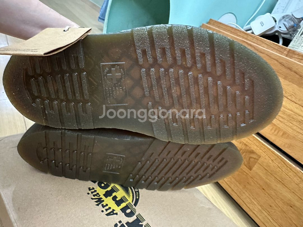 닥터마틴 클라리사 통가죽샌들 새제품37--6