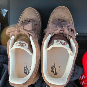 나이키 에어포스 카카오 275mm (시착만 해봄)