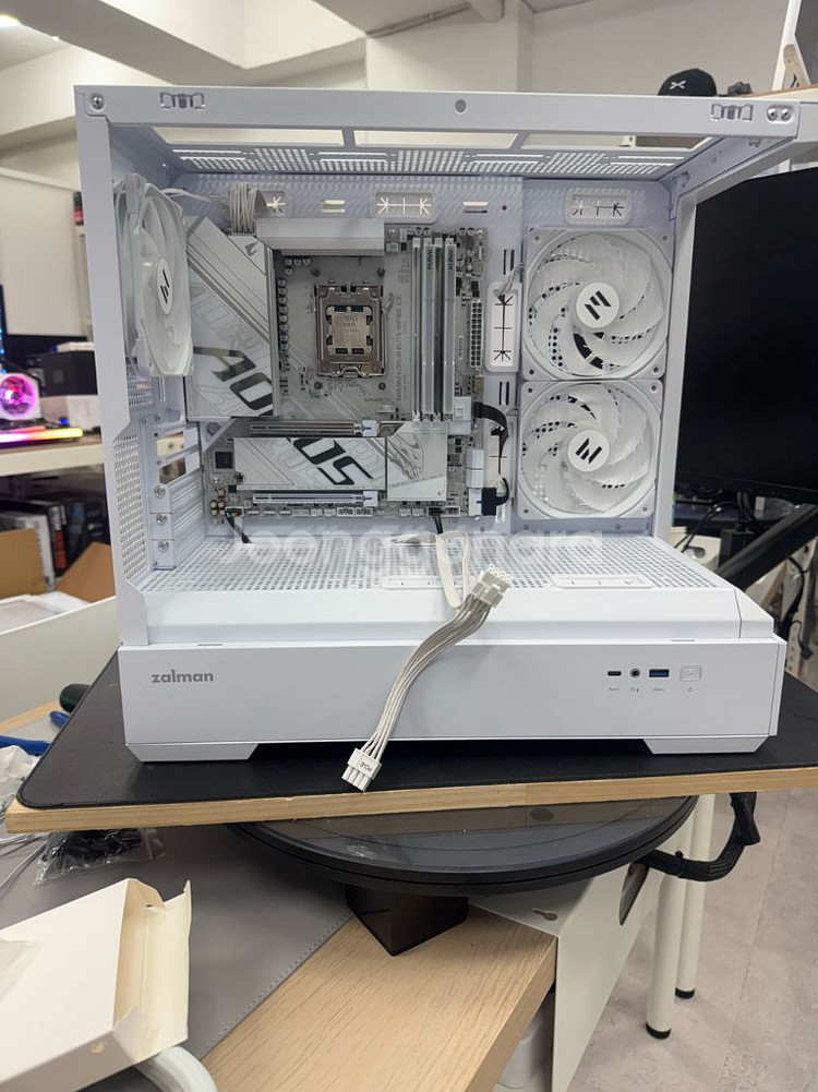 9800x3d 3080 32gb 500g PC 반본체 or 완본체--2