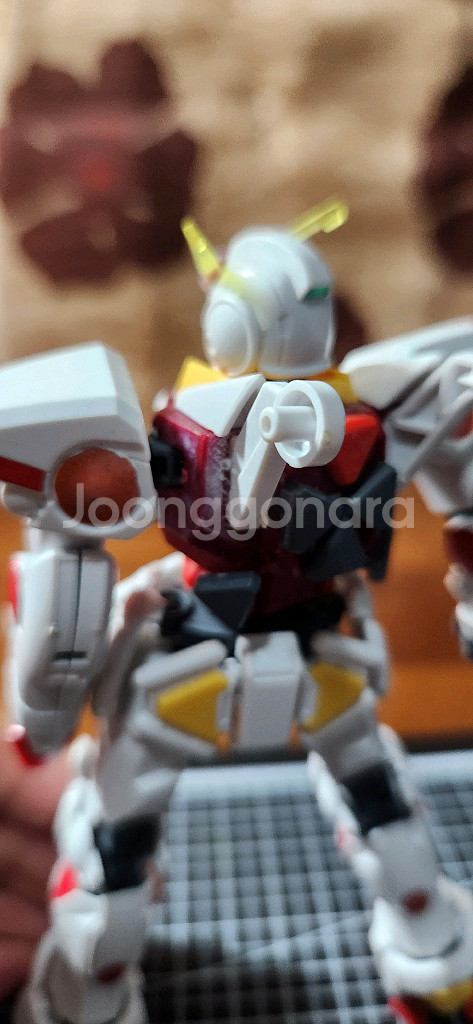 HG 비기닝 J 건담 가조립(일부 도색)--3