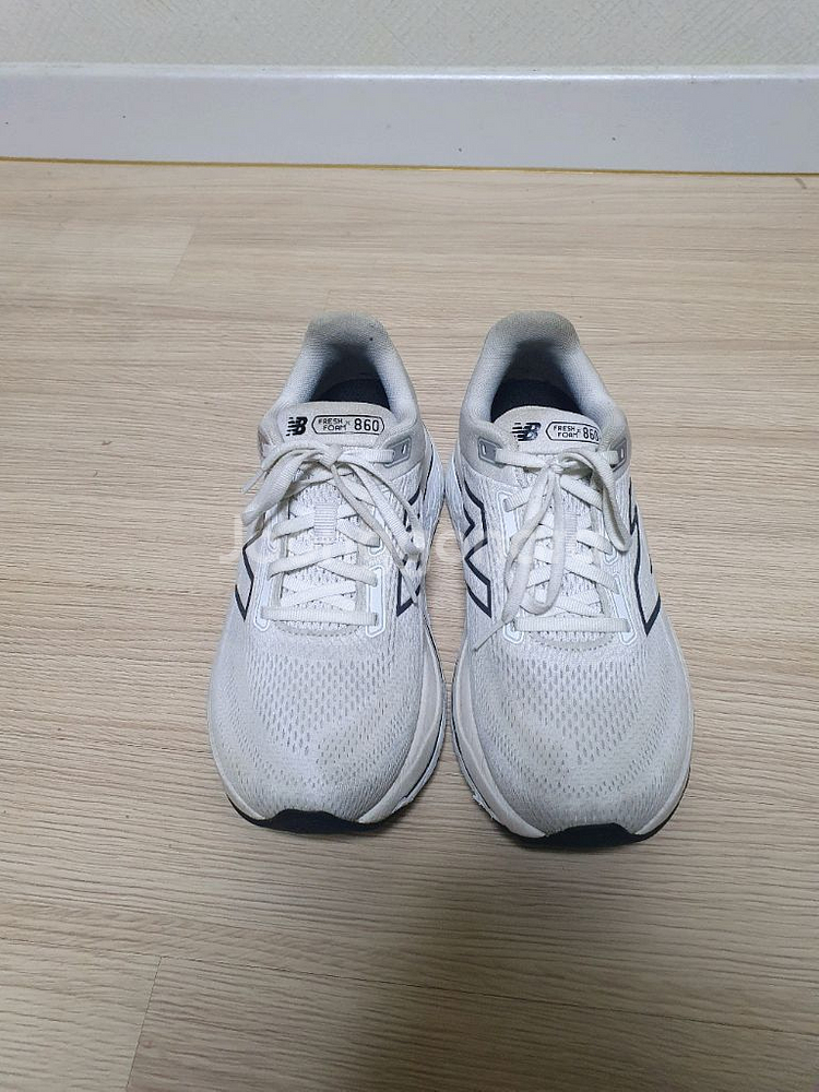 뉴발란스 860 프레쉬폼 운동화 260--2