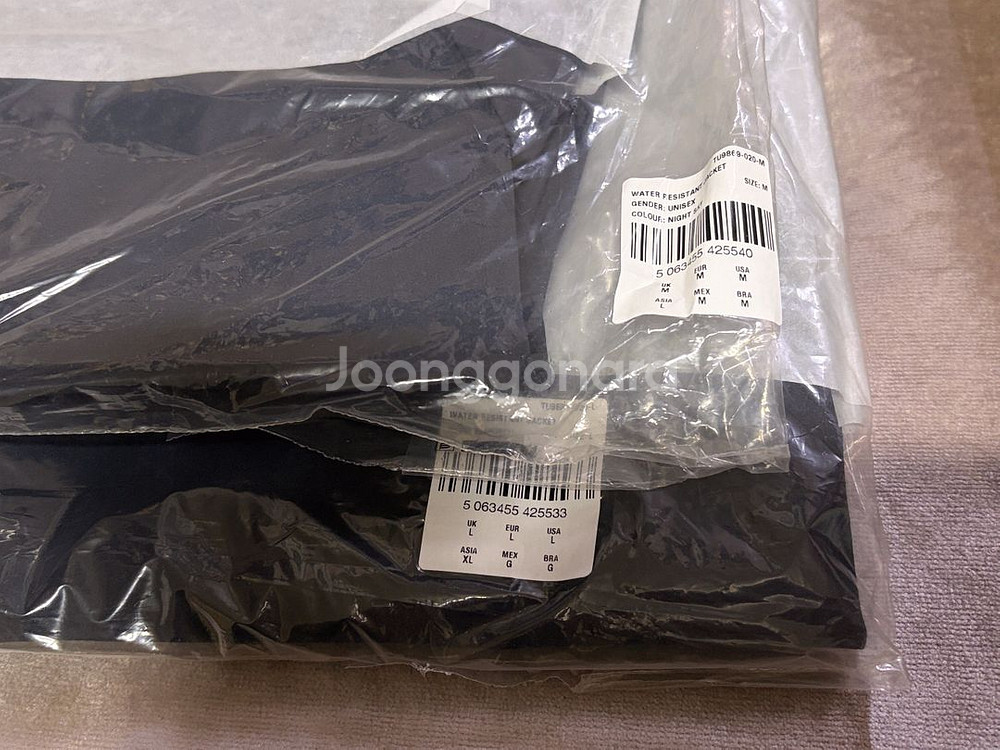 레드불 F1 2025 레인자켓 새제품 M, L--1