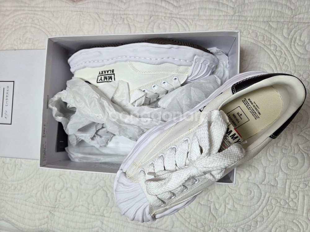 메종 미하라 야스히로 스니커즈--0