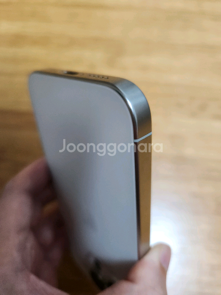 아이폰 15프로 화이트 티타늄 512GB--4