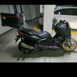 xmax300 20년식 판매합니다