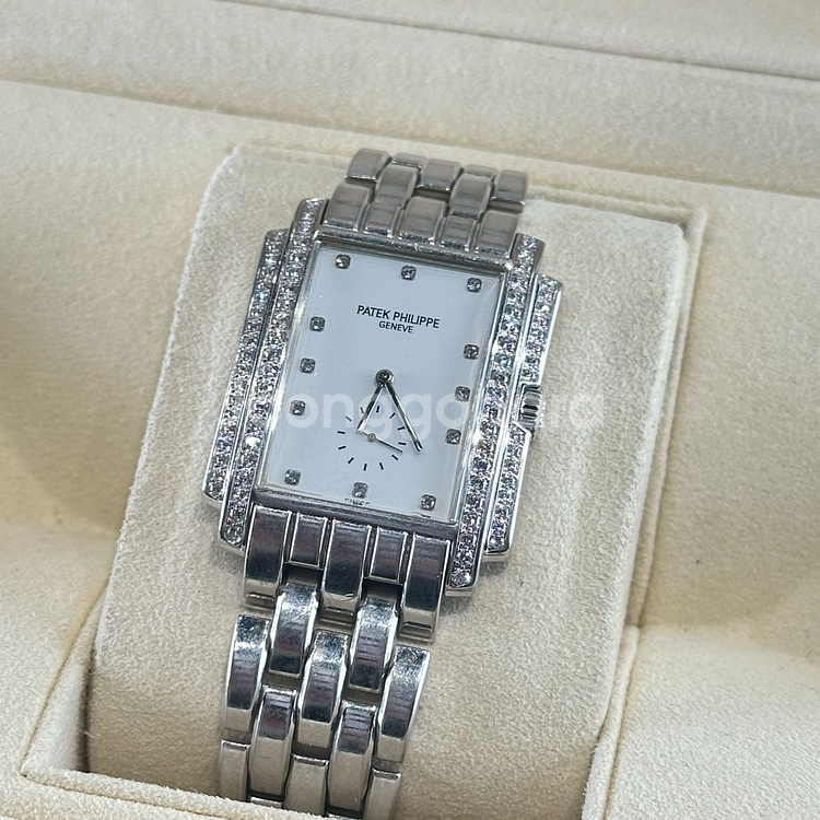 파텍필립 곤돌로 5025/1G-001--0