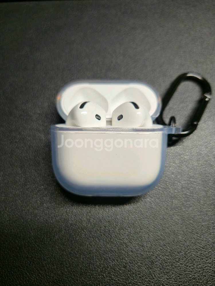 에어팟 4세대 anc 탑재 모델 판매합니다--1