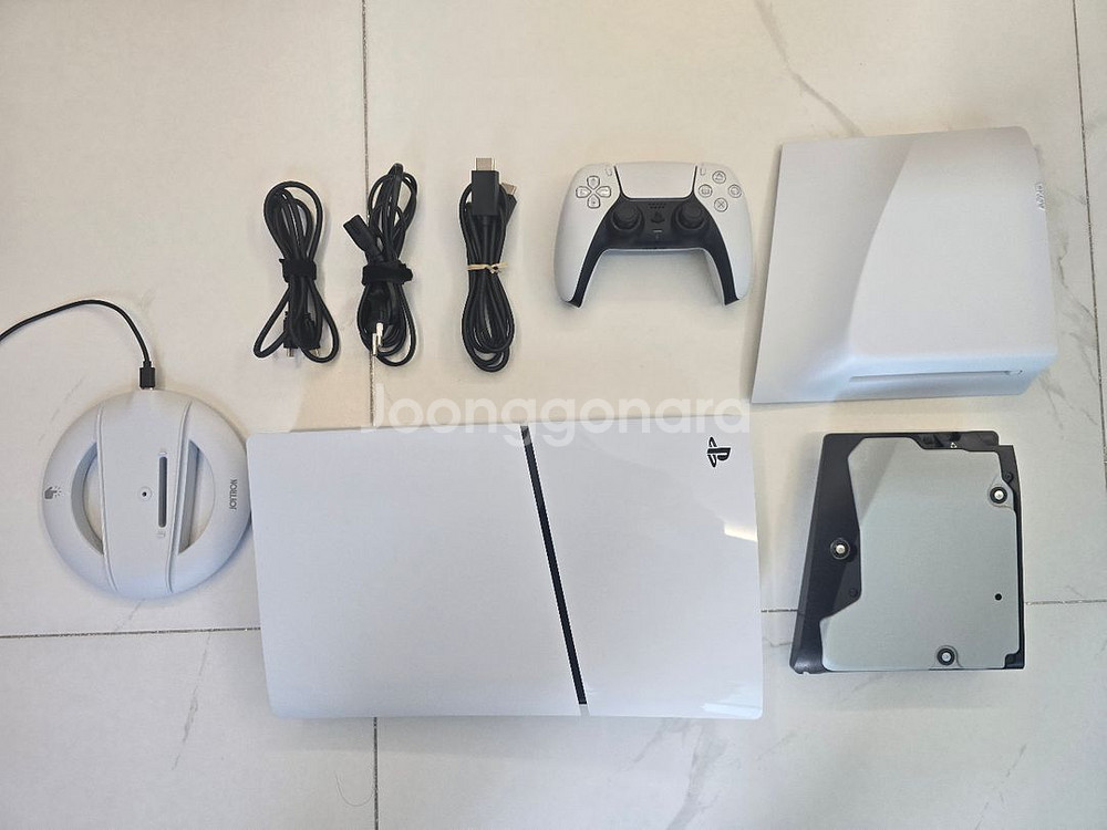 PS5 슬림 디지털+디스크 드라이브 판매합니다.--0