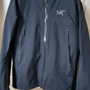 아크테릭스 베타 M 블랙