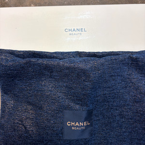 샤넬 뷰티 홀리데이 에코백 새상품