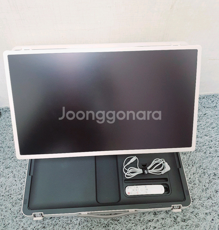 LG 스탠바이미 Go 27인치 휴대용 스크린--4